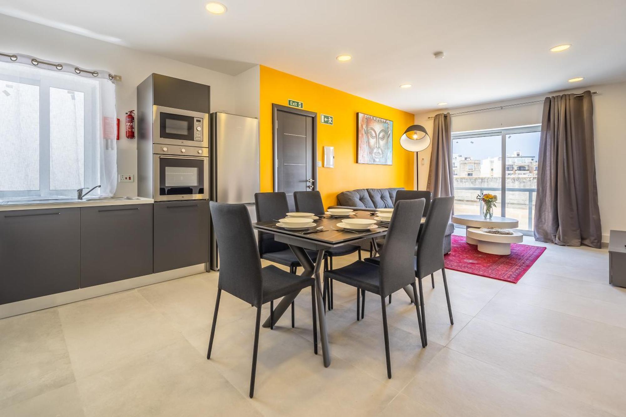 Sleek & Stylish 2br With Large Private Terrace - Close To Saint Julian's & Tigne Shopping Mall * Sliema